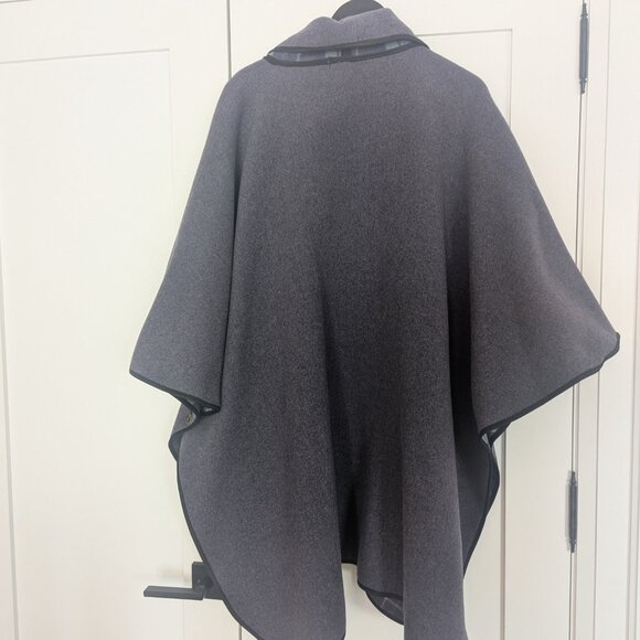 O/S Vintage Cape - James Pringle Weavers of Inverness, 100% wool and reversible - Picture 3 of 5